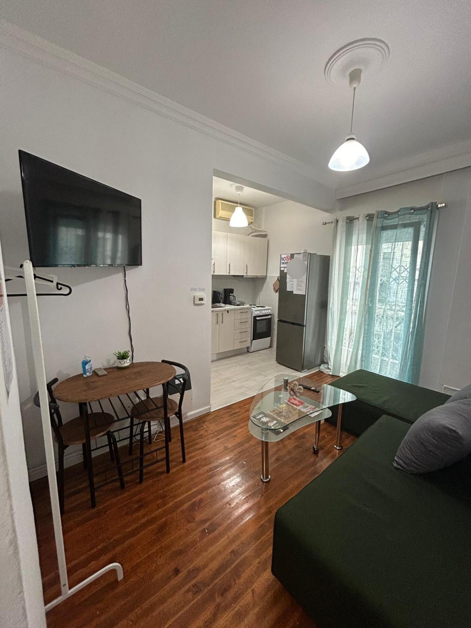 Calm Corner Delfon Apartment Thessaloníki Ngoại thất bức ảnh